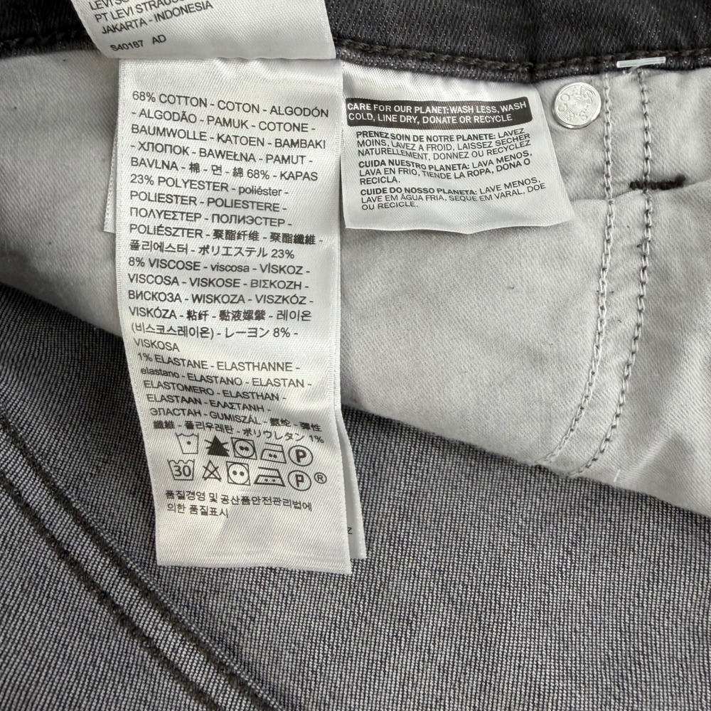 Levi's 311 Shaping Skinny Jeans Womens 18 Medium W34 L30 Black NWT Mid Rise - Picture 8 of 14